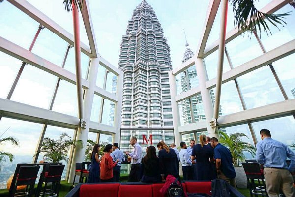 3 Cocktails for RM107 & have the chance to play mixologist at Marini’s on 57